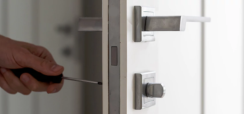 Automotive Lock Installation in Lake in the Hills, IL